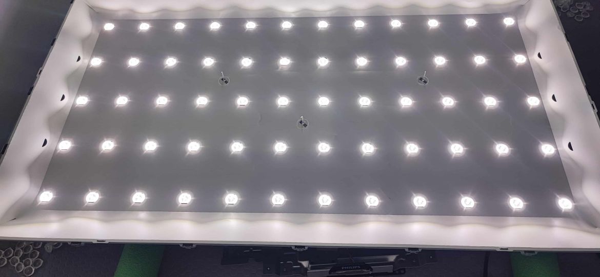 TV de ses var görüntü yok arızasının kaynaklandığı LED Bar lar